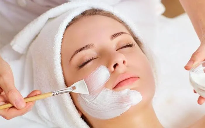 دوره پاکسازی پوست ( تخصصی و متصدی پوست)